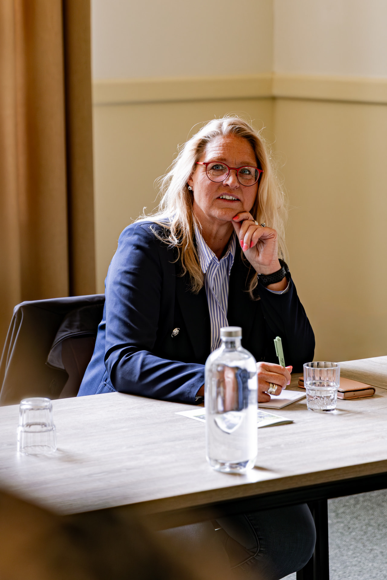 Deelnemer aan een zakelijke vergadering bij Bitter en Zoet in Veenhuizen